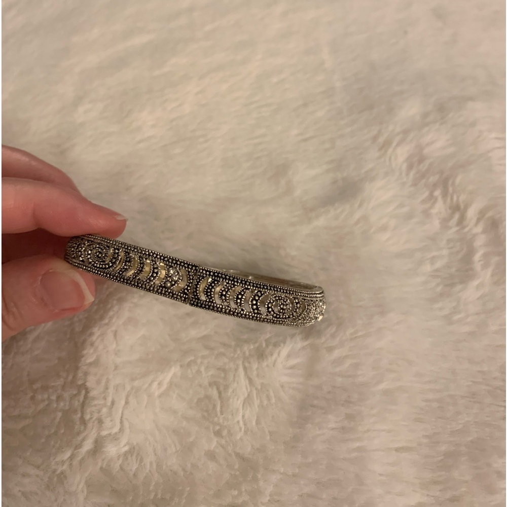 "Vintage Lace" Silver-Tone Crystal Filigree Stretch Bracelet.